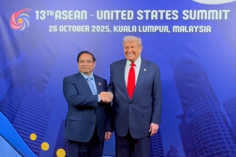 chinh-trump-1761529275.jpg