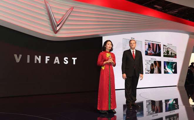 CEO Lê Thị Thu Thủy cho biết việc chuyển sang sản xuất toàn bộ xe điện là bước ngoặt trong chiến lược phát triển của VinFast.