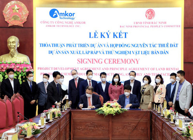 Amkor, Tập đoàn hàng đầu thế giới về sản xuất vật liệu bán dẫn ký kết hợp tác với Viglacera thuê đất để đầu tư dự án 1,6 tỷ USD tại KCN Yên Phong II-C, tỉnh Bắc Ninh.