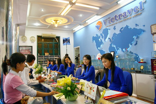Vietravel đã phát hành 6 triệu cổ phiếu để hoán đổi nợ cho Công ty Cổ phần Tập đoàn Hưng Thịnh với tỷ lệ 28.000 đồng được hoán đổi thành 1 cổ phiếu phổ thông phát hành thêm. 