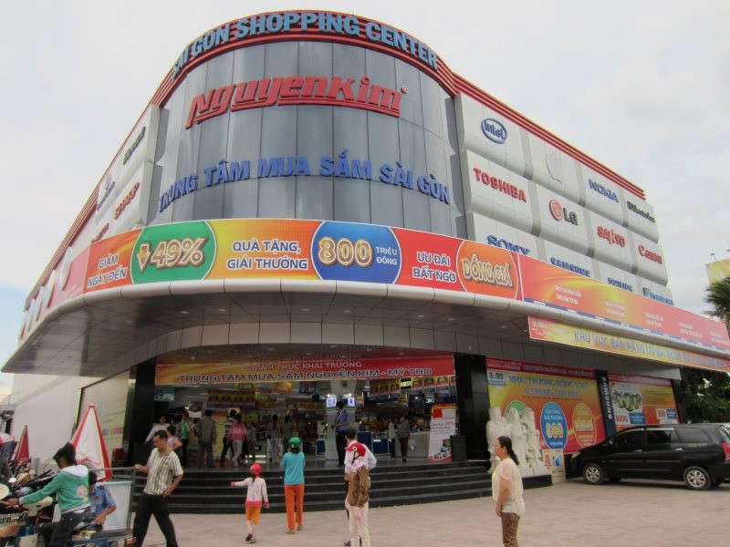Central Retail Corporation (CRC) đã công bố khoản đầu tư lớn nhất vào Việt Nam, với tổng trị giá 50 tỷ baht (1,45 tỷ USD).