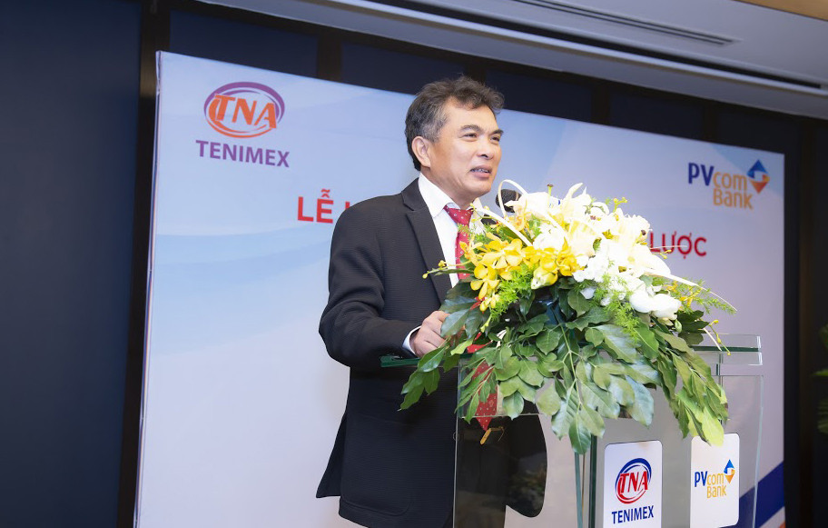 Ông Nguyễn Quang Hòa, Chủ tịch HĐQT vừa bị bán giải chấp 472.100 cổ phiếu để giảm sở hữu từ 16,02% về còn 15,07% vốn điều lệ.