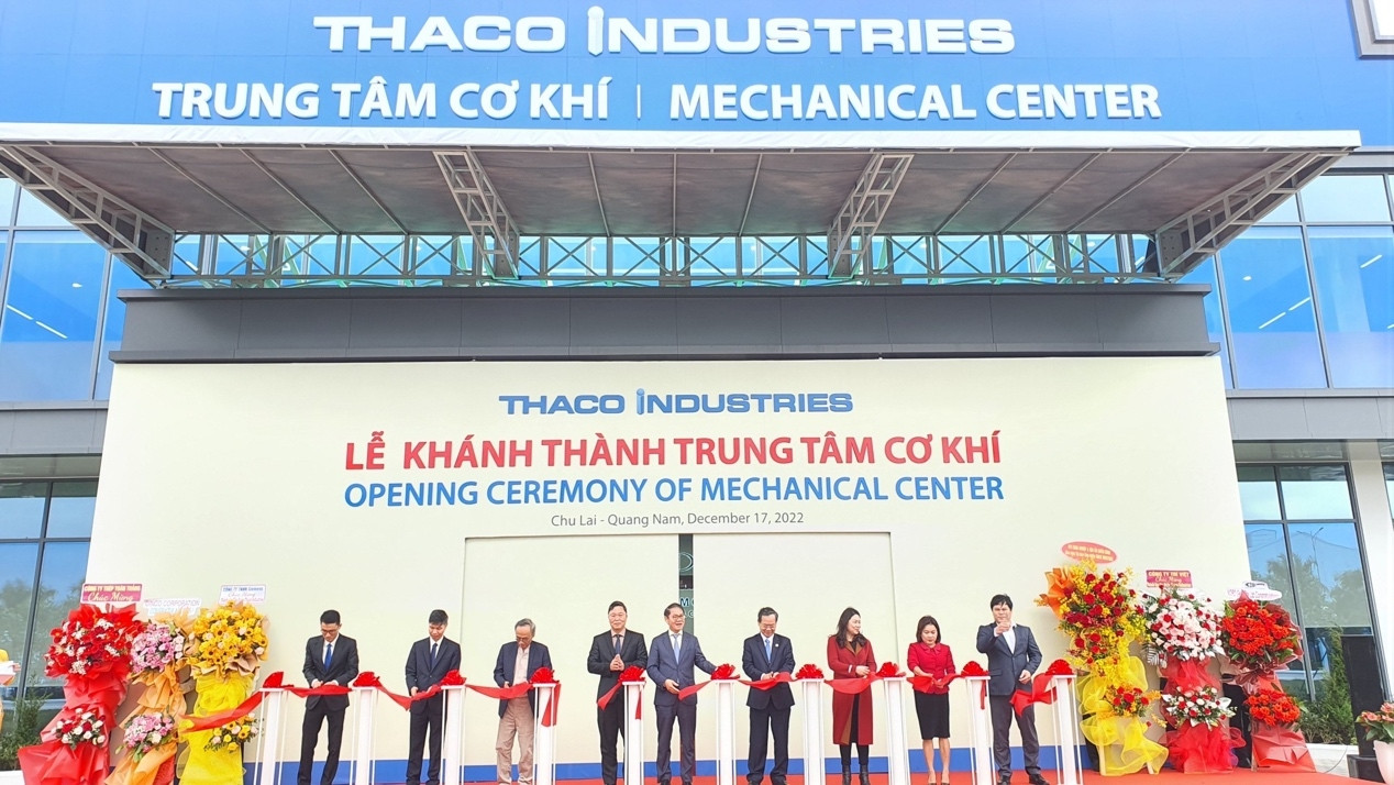 Ngày 17/12, tại KCN THACO Chu Lai - Quảng Nam, CTCP Tập đoàn Trường Hải (THACO) tổ chức Lễ công bố thành lập Công ty Tập đoàn Công nghiệp Trường Hải.