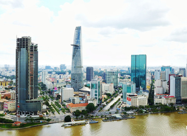 Saigon One Tower vừa được một doanh nghiệp mới toanh với vốn điều lệ chỉ 300 triệu đồng đăng ký xin tái đầu tư gây chú ý của dư luận.