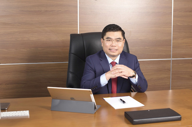 Ông Phan Tấn Đạt, Chủ tịch HĐQT Công ty KSB, vừa đoạt giải thưởng Kinh doanh xuất sắc châu Á.