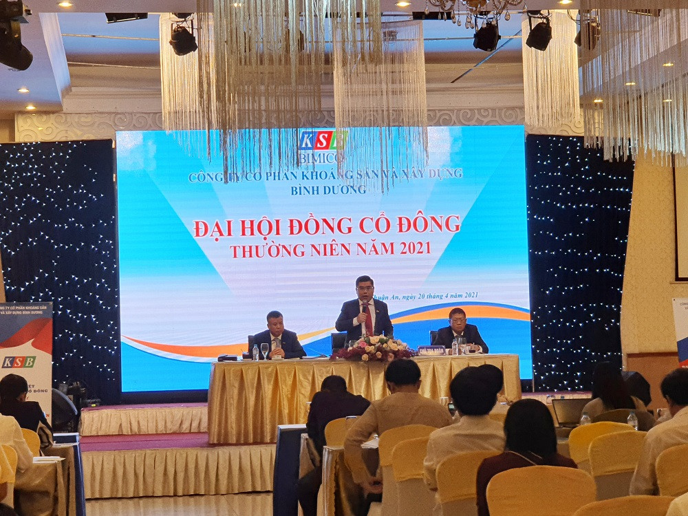 Ông Phan Tấn Đạt, Chủ tịch HĐQT KSB phát biểu tại đại hội cổ đông thường niên hôm 20/04/2021.