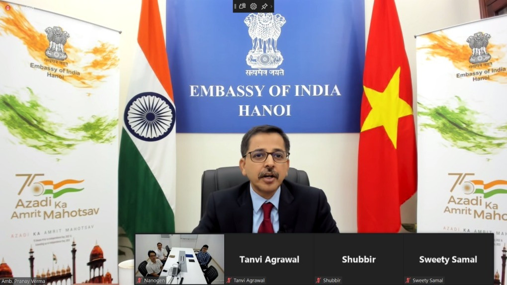 Đại sứ Ấn Độ tại Việt Nam dự hội nghị trực tuyến về hợp tác giữa THSTI và Nanogen hôm nay. Ảnh: Đại sứ quán Ấn Độ.