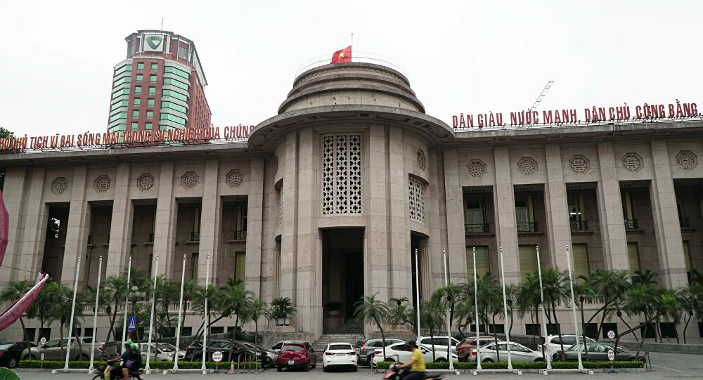 Lãnh đạo NHNN cũng khẳng định các ngân hàng không siết chặt cho vay mà mong muốn tạo điều kiện thuận lợi cho doanh nghiệp.