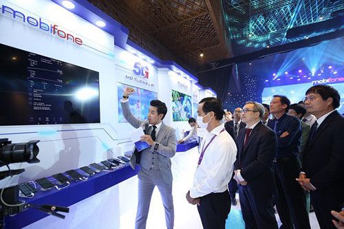 MobiFone giới thiệu dịch vụ 5G thương mại tại lễ ra mắt
