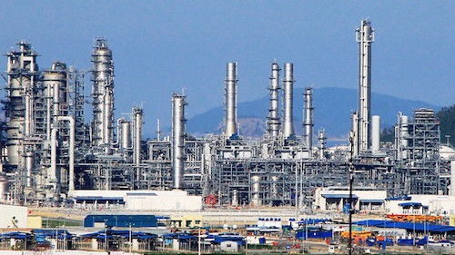 Nhà máy Lọc dầu Nghi Sơn có quy mô xây dựng với tổng mức đầu tư 9 tỷ USD, lớn nhất Việt Nam từ trước tới nay