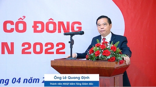 Ông Lê Quang Định, Thành viên HĐQT kiêm Tổng Giám đốc Cadivi báo cáo kết quả hoạt động sản xuất kinh doanh tại ĐHĐCĐ