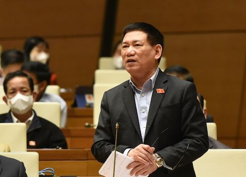 Bộ trưởng Tài chính Hồ Đức Phớc trả lời chất vấn tại Quốc hội