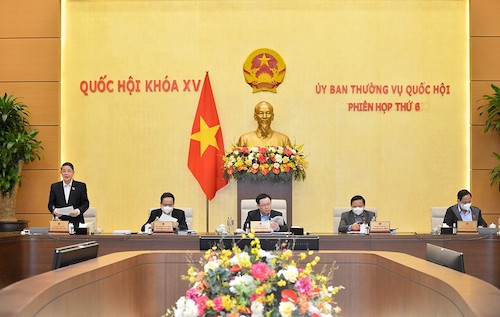 Phó chủ tịch Quốc hội Nguyễn Đức Hải phát biểu tại phiên thảo luận