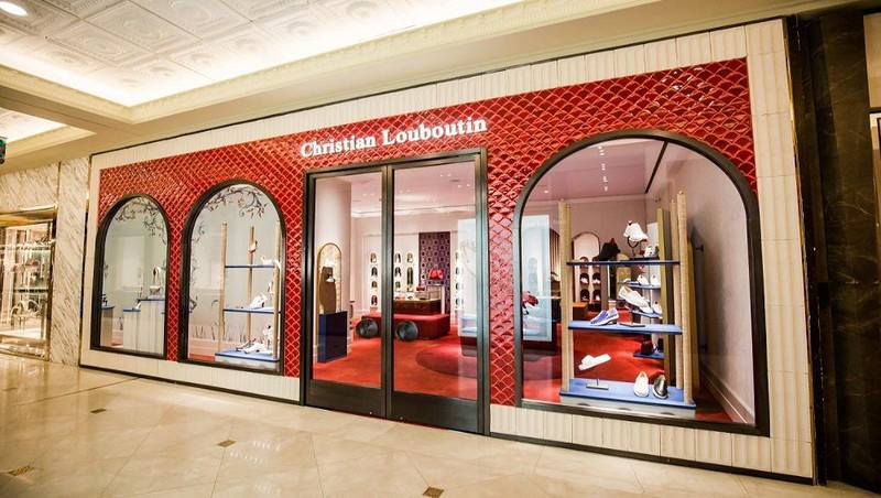 Trong đại dịch, IPP thành công đưa thương hiệu Christian Louboutin trở lại Việt Nam. Ảnh: T.L.