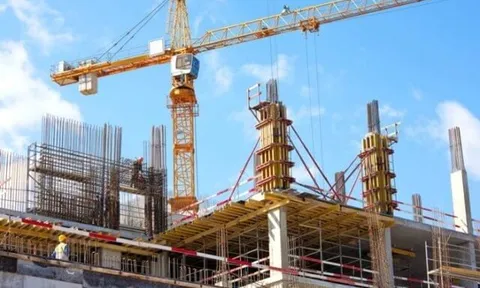 Thủ tướng Phạm Minh Chính yêu cầu cắt giảm thủ tục giấy phép xây dựng cho dự án đã có quy hoạch chi tiết 1/500