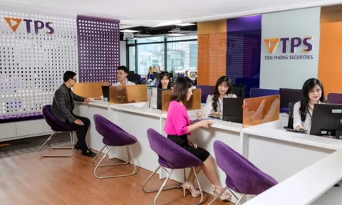 Trước thềm đại hội cổ đông, 3 thành viên Hội đồng quản trị Công ty Chứng khoán Tiên Phong (TPS) từ chức