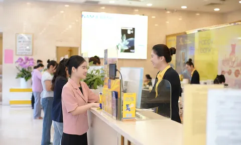 FiinRatings lần đầu xếp hạng tín nhiệm dài hạn Nam A Bank ở mức “A-” với Triển vọng “Ổn định”