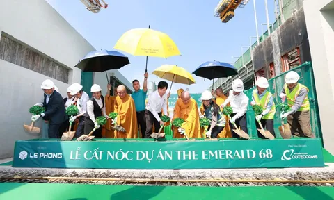 Lê Phong Group cất nóc dự án Khu căn hộ cao cấp The Emerald 68