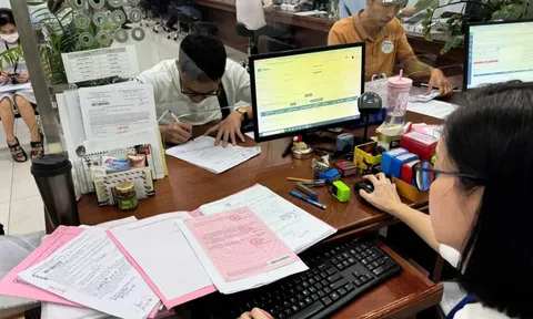 TP.HCM rà soát toàn bộ dự án nhà ở để cấp 61.200 sổ hồng trong năm 2026