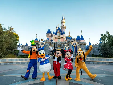 Hà Nội sắp có công viên giải trí Disneyland?