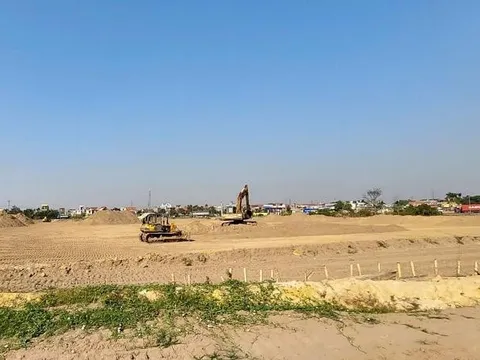 Bắt tạm giam, khám xét nơi ở của bà Cao Thị Nhung, Tổng giám đốc Tập đoàn Việt Úc