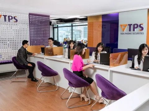 Trước thềm đại hội cổ đông, 3 thành viên Hội đồng quản trị Công ty Chứng khoán Tiên Phong (TPS) từ chức