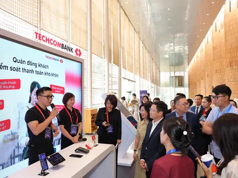 Techcombank thúc đẩy chuyển đổi số và tiếp cận tài chính cho doanh nghiệp và hộ kinh doanh tại Dĩ An, Đông Hòa TP.HCM