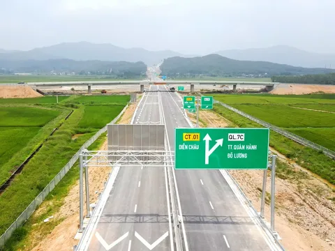 Bộ Xây dựng đề xuất mở rộng 18 đoạn tuyến cao tốc Bắc Nam từ 4 làn xe lên 6 làn xe với tổng vốn đầu tư 152.000 tỷ đồng