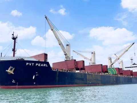 Tiếp vận Phương Đông Việt - PVT Logistics (PDV) chốt quyền chia cổ tức bằng cổ phiếu với tỷ lệ 20%