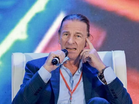 Nhóm Dragon Capital của chủ tịch Dominic Scriven bán ra 2,6 triệu cổ phiếu Bluemarq Group (DXG)