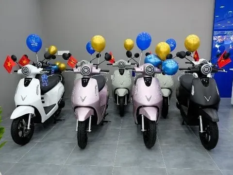 Bộ ba xe đổi pin của VinFast nhận ưu đãi “bom tấn” trong tháng 7: Tổng ưu đãi tới 13%, đi “tẹt ga” không lo chi phí