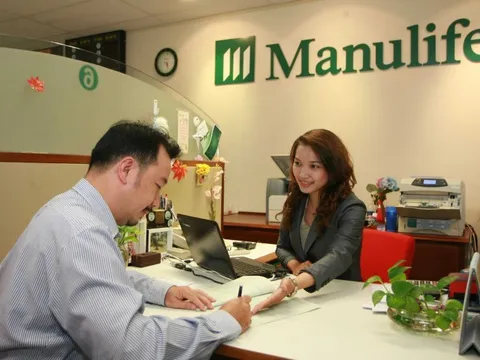 Manulife bị Prudential bỏ xa về doanh thu bảo hiểm khai thác mới do dính bê bối với ngân hàng