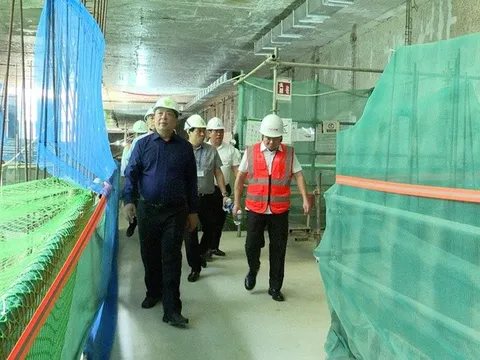 Bộ trưởng Xây dựng kiểm tra ga ngầm tuyến metro Nhổn – ga Hà Nội, yêu cầu đẩy nhanh tiến độ