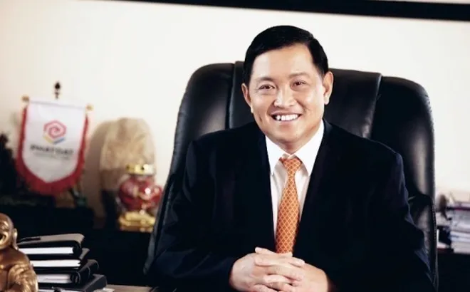 Sau khi dự án Nhà thi đấu Phan Đình Phùng bị dừng, Phát Đạt của chủ tịch Nguyễn Văn Đạt lại đề xuất dời Trường Đại học Bách khoa